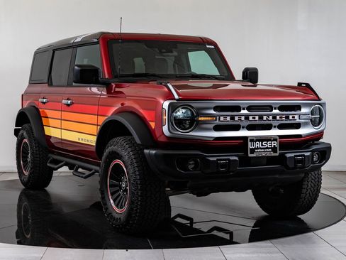 Used 2025 Ford Bronco Big Bend w/ Black Diamond Package AWD/4WD image 12