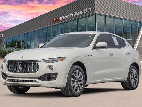 Used 2021 Maserati Levante S image 7