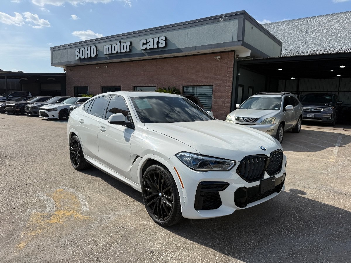 Used 2023 BMW X6 xDrive40i w/ Executive Package AWD/4WD image 3