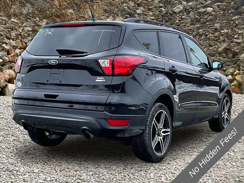 Used 2019 Ford Escape SEL AWD/4WD image 2