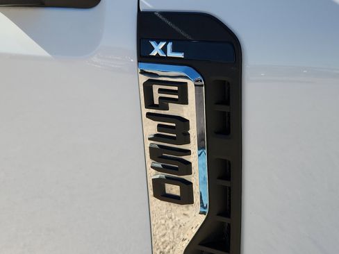 Used 2023 Ford F350 XL w/ XL Chrome Package image 8