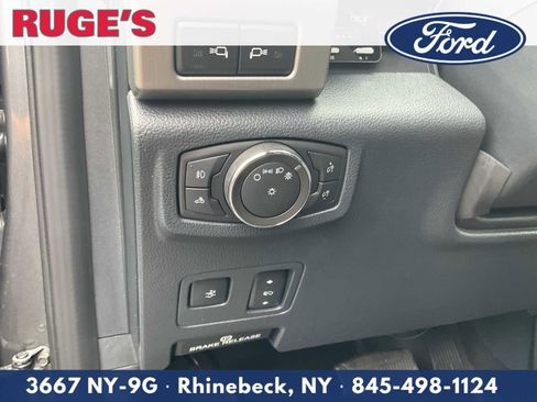 Used 2022 Ford F350 Platinum w/ FX4 Off-Road Package AWD/4WD image 18