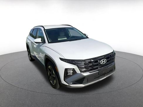 Used 2026 Hyundai Tucson SEL FWD image 3