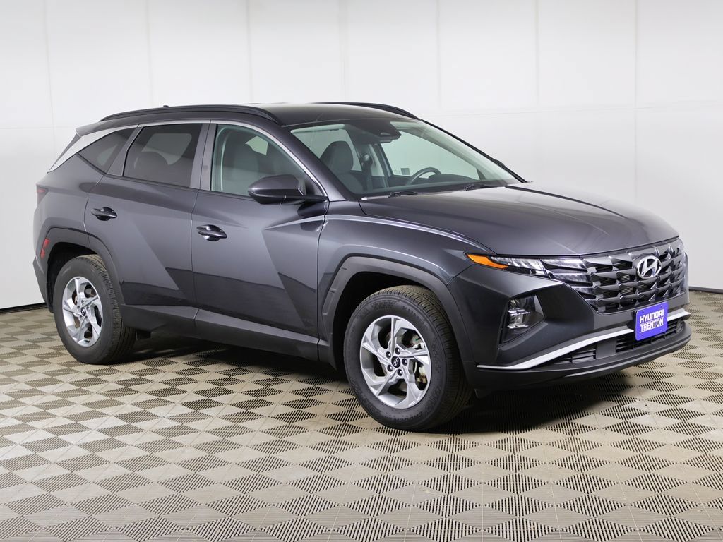 Certified 2024 Hyundai Tucson SEL AWD/4WD image 2