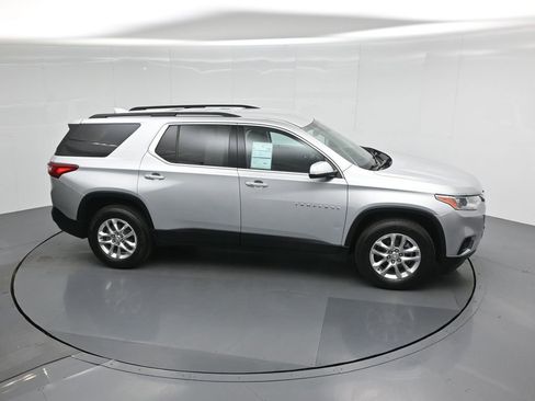 Used 2021 Chevrolet Traverse LT image 56