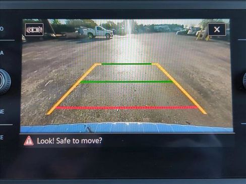 Used 2021 Volkswagen Atlas SE image 13