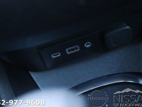 Used 2024 Chevrolet Malibu LT FWD image 22