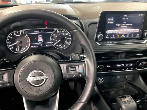 Used 2023 Nissan Rogue SV w/ SV Premium B Package AWD/4WD image 19
