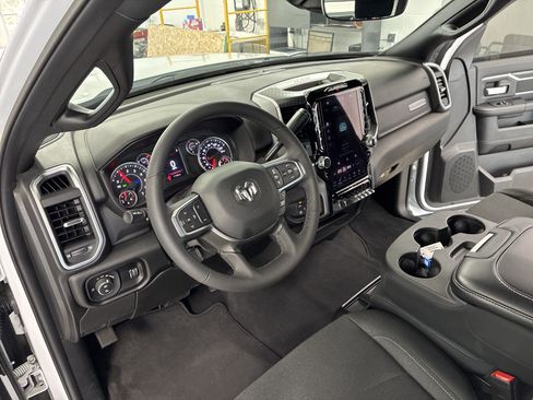 Used 2025 RAM 2500 Big Horn AWD/4WD image 17