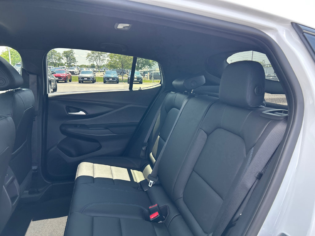 New 2026 Buick Envista Sport Touring w/ Convenience I Package FWD image 33