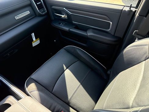 New 2027 RAM 3500 Laramie AWD/4WD image 16