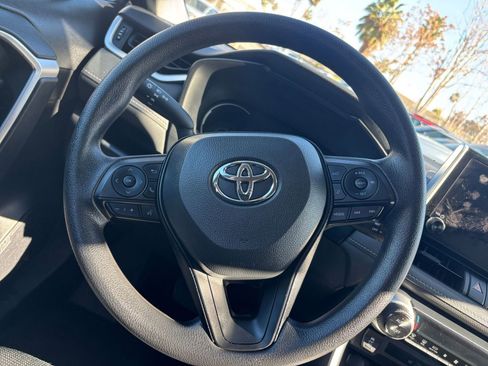 Used 2025 Toyota RAV4 LE image 28