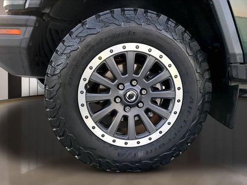 Used 2024 INEOS Grenadier Fieldmaster Edition image 32