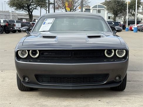 Used 2020 Dodge Challenger SXT w/ Blacktop Package image 6
