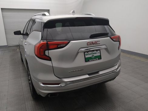 Used 2018 GMC Terrain Denali w/ Advanced Safety Package FWD image 6