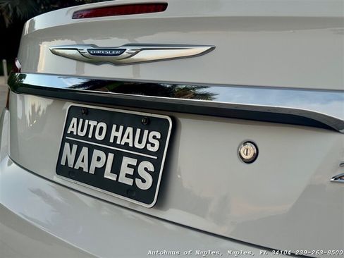 Used 2013 Chrysler 200 Touring FWD image 13