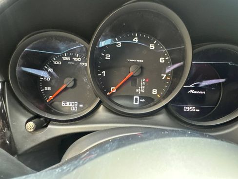 Used 2019 Porsche Macan AWD/4WD image 58
