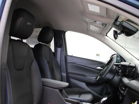 New 2026 Buick Encore GX Sport Touring AWD/4WD image 20