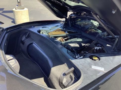 Used 2021 Chevrolet Corvette Stingray Preferred Cpe w/ Z51 Performance Package RWD image 25