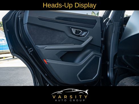 Used 2022 Lamborghini Urus image 24