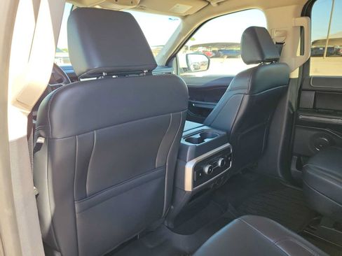 Used 2024 Ford Expedition XLT RWD image 16