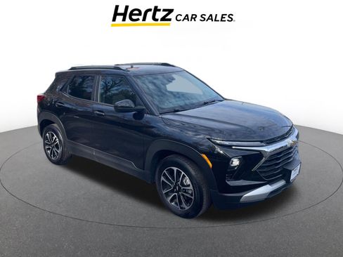 Used 2025 Chevrolet TrailBlazer LT image 1