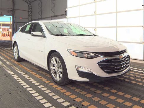 Used 2024 Chevrolet Malibu LT image 4