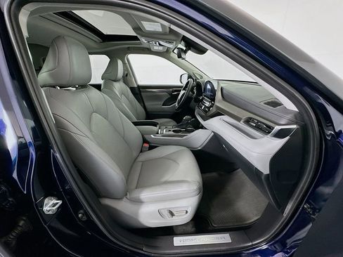 Used 2020 Toyota Highlander Limited image 29