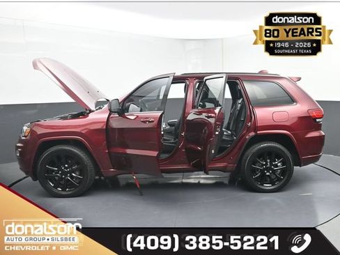 Used 2020 Jeep Grand Cherokee Altitude RWD image 22