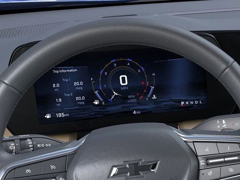 New 2025 Chevrolet Equinox ACTIV w/ Safety and Technology Package image 18