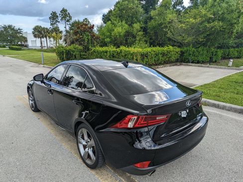 Used 2015 Lexus IS 350 image 3