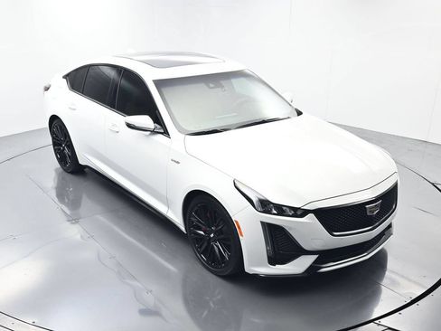 Used 2022 Cadillac CT5 V w/ Platinum Package RWD image 42