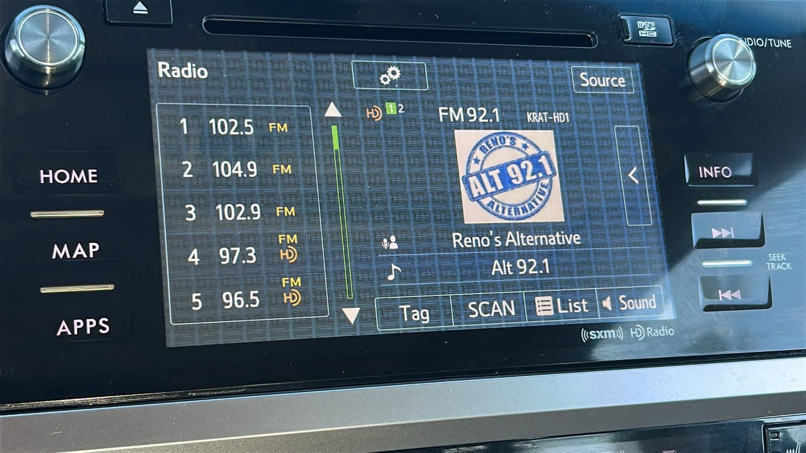 Used 2016 Subaru Legacy 2.5i Limited AWD/4WD image 15