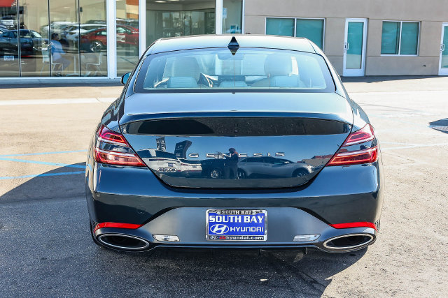 Used 2024 Genesis G70 2.5T RWD image 5