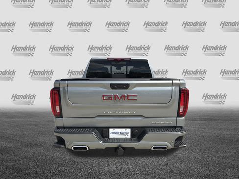 Used 2025 GMC Sierra 1500 Denali AWD/4WD image 9