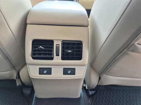 Used 2017 Subaru Outback 2.5i Limited image 20