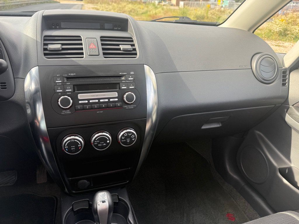 Used 2008 Suzuki SX4 Sedan FWD image 13
