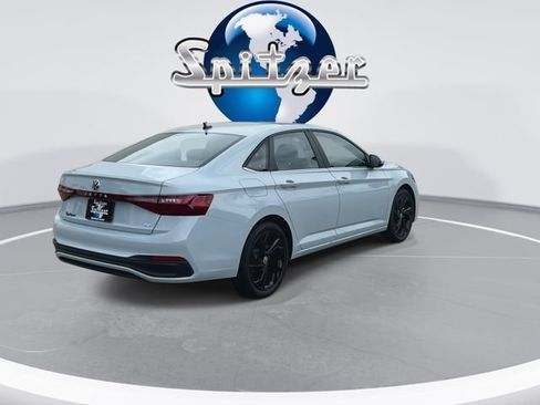New 2026 Volkswagen Jetta SE FWD image 8