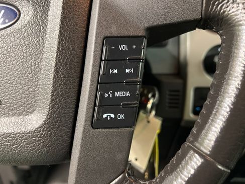 Used 2011 Ford F150 XLT w/ XLT Chrome Pkg image 15