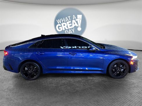 Used 2022 Kia K5 EX w/ EX Premium Package image 2