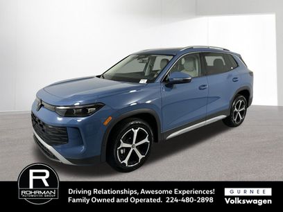 Used 2025 Volkswagen Tiguan SE