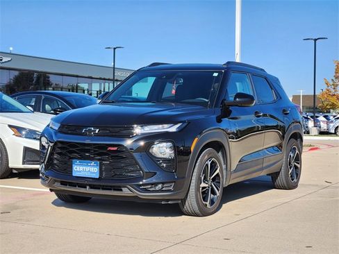 Certified 2023 Chevrolet TrailBlazer RS w/ Sun and Liftgate Package image 2