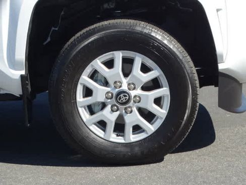 Used 2024 Toyota Tacoma SR5 image 8