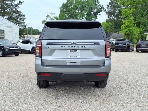 Used 2024 Chevrolet Suburban Z71 w/ Luxury Package AWD/4WD image 6