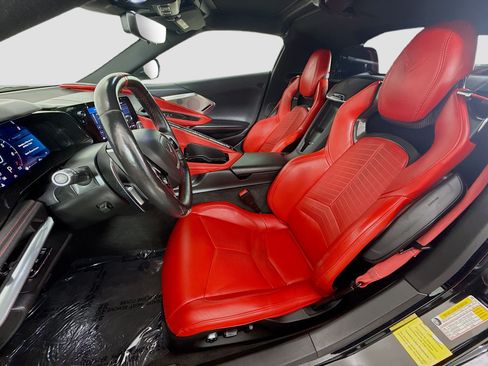 Used 2022 Chevrolet Corvette Stingray Preferred Cpe w/ Z51 Performance Package RWD image 23