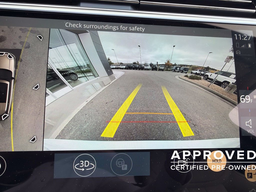 Used 2025 Land Rover Range Rover SE AWD/4WD image 32