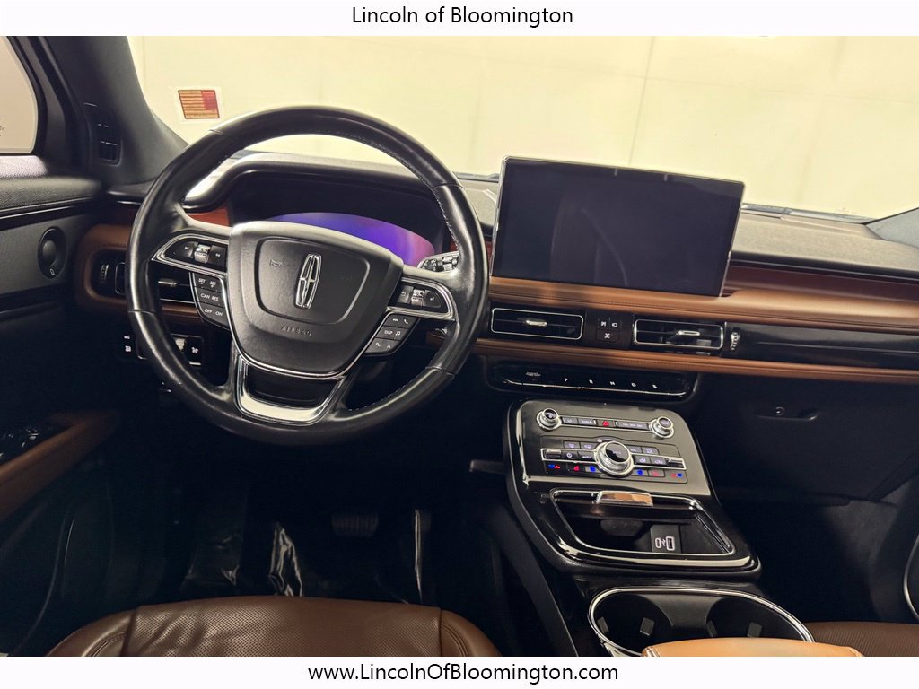 Used 2023 Lincoln Nautilus Reserve w/ Luxury Package AWD/4WD image 18