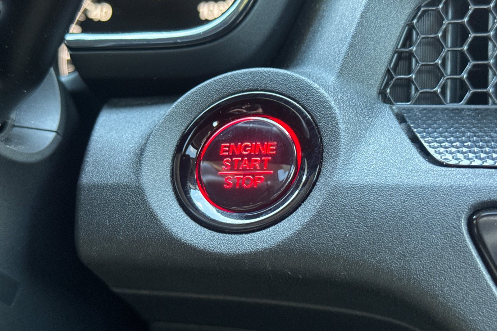Used 2025 Honda CR-V EX image 17