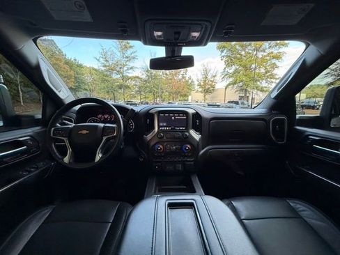 Used 2020 Chevrolet Silverado 2500 LTZ image 6