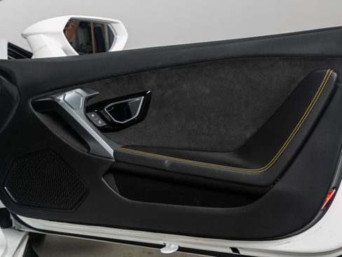 Used 2015 Lamborghini Huracan LP 610-4 image 62